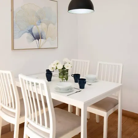 Primera Linea, Puerto *