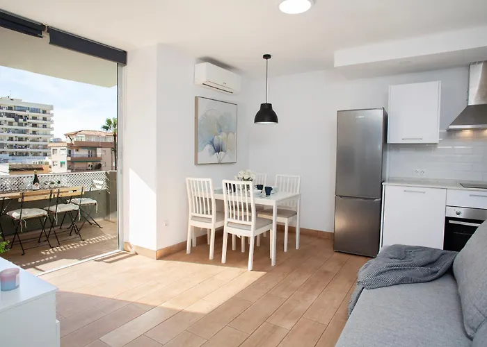 Primera Linea, Puerto *