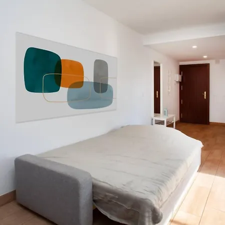 Primera Linea, Puerto *