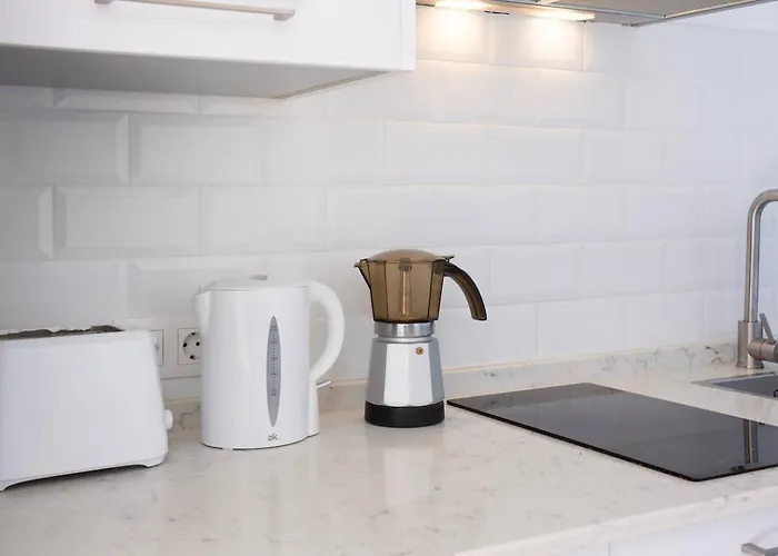 Primera Linea, Puerto *