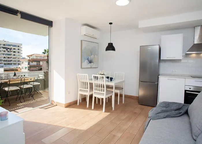 Primera Linea, Puerto *